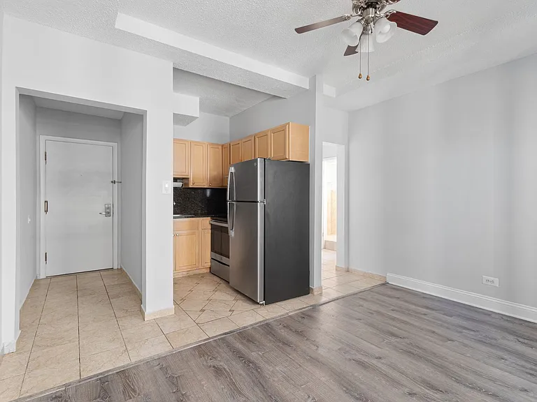 The Legacy HB at Clarendon Park — Photo 4