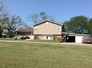 316 Burnett Station Rd, Alburnett, IA 52202