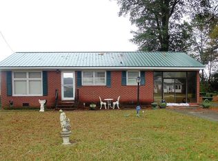 304 N Main St, Roxobel, NC 27872