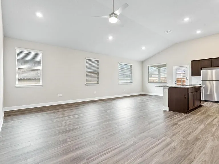 17717 Gilberto Dr — Photo 14
