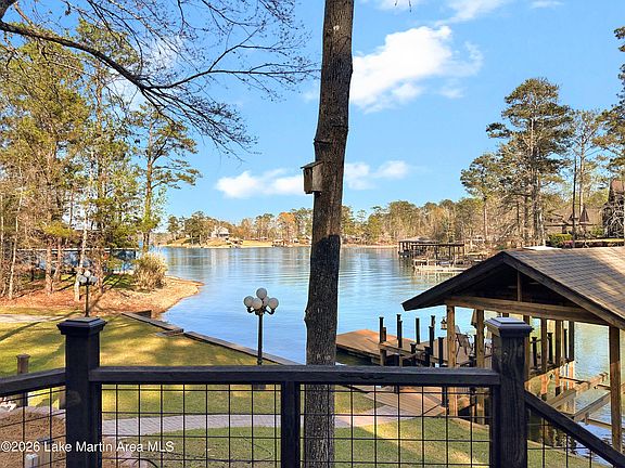 3rd image of 1614 Castaway Island Rd