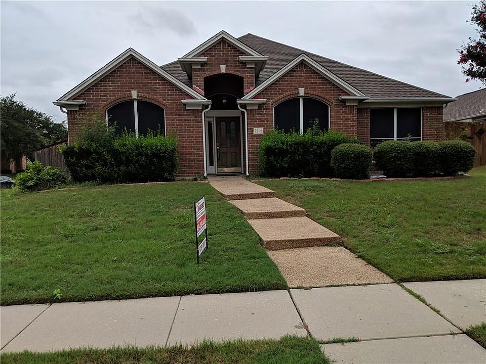 1st image of 2209 Glacier Ct