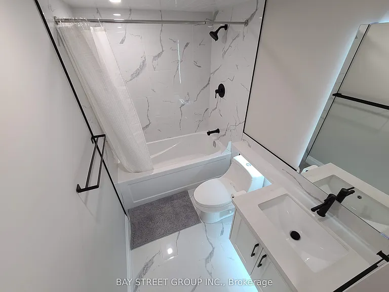 633 Bay St #1212 — Photo 12