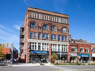 48 High St #A