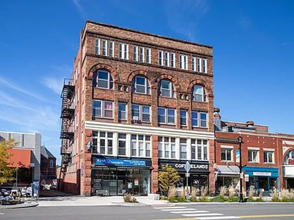 48 High St #4, Clinton, MA 01510