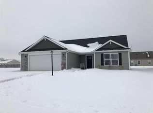 3640 Victoria Lakes Ct, New Haven, IN 46774