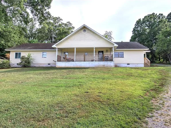 49 Patterson Dr SE, Cartersville, GA 30120