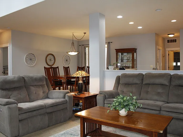 2345 NW Quinn Creek Loop — Photo 10