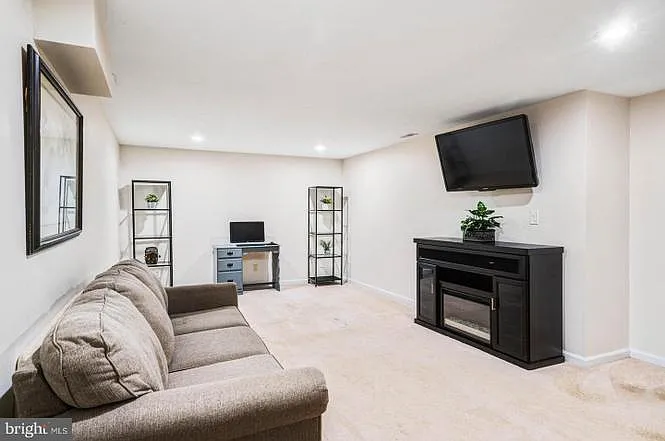 5 Lee Ct — Photo 23