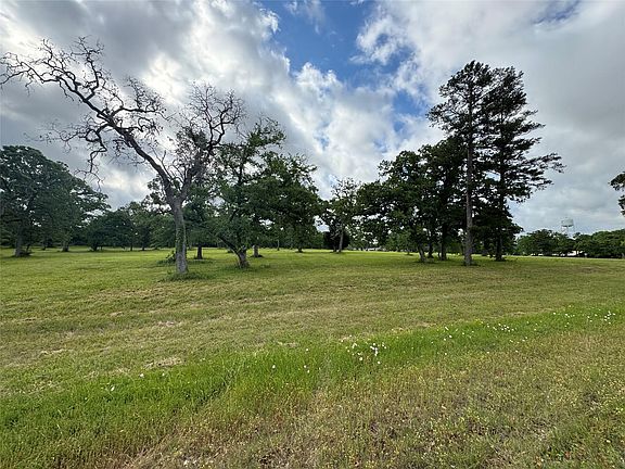2nd image of Fm 1696 E