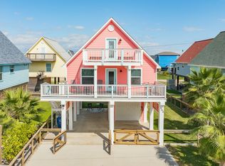 222 Sea Oats Dr, Surfside Beach, TX 77541