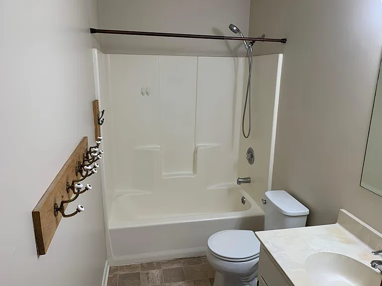 141 S 3rd St — Photo 5