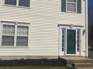 9522 Bayberry Green Ln, Louisville, KY 40291