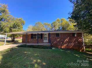 1155 Bridges Dr, Forest City, NC 28043