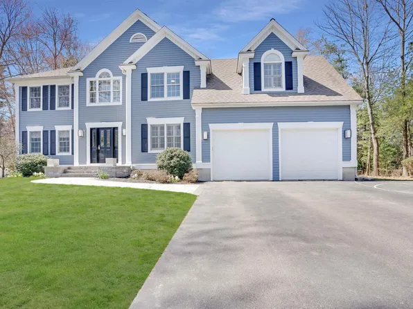 21 Westridge Drive, Hampton, NH 03842