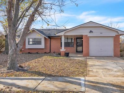912 NW 15th St, Moore, OK, 73160