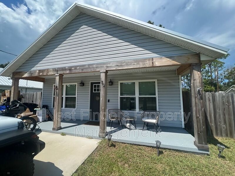 1st image of 152 Jackson Blvd