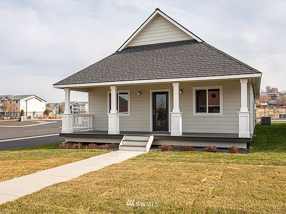 3rd image of 123 E 9th Avenue #8