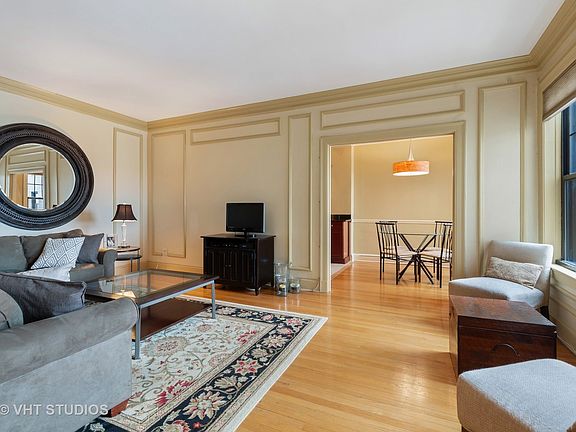 4th image of 3520 N Lake Shore Dr APT 9P