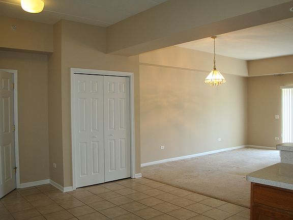 4th image of 245 W Johnson St Unit 202
