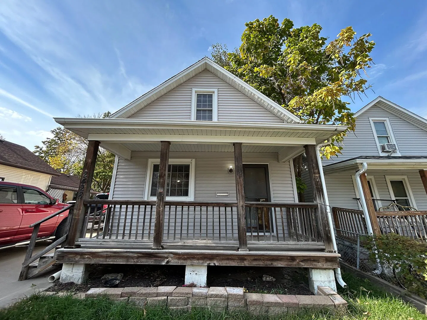 Affordable 3 Bedroom Home With Garage! Open House Monday! — Photo 1