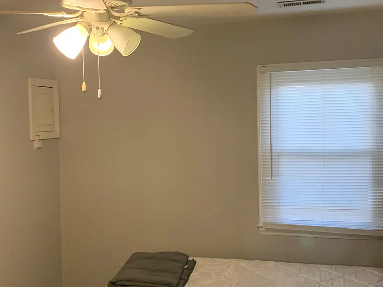 1160 S Riverview Dr — Photo 8