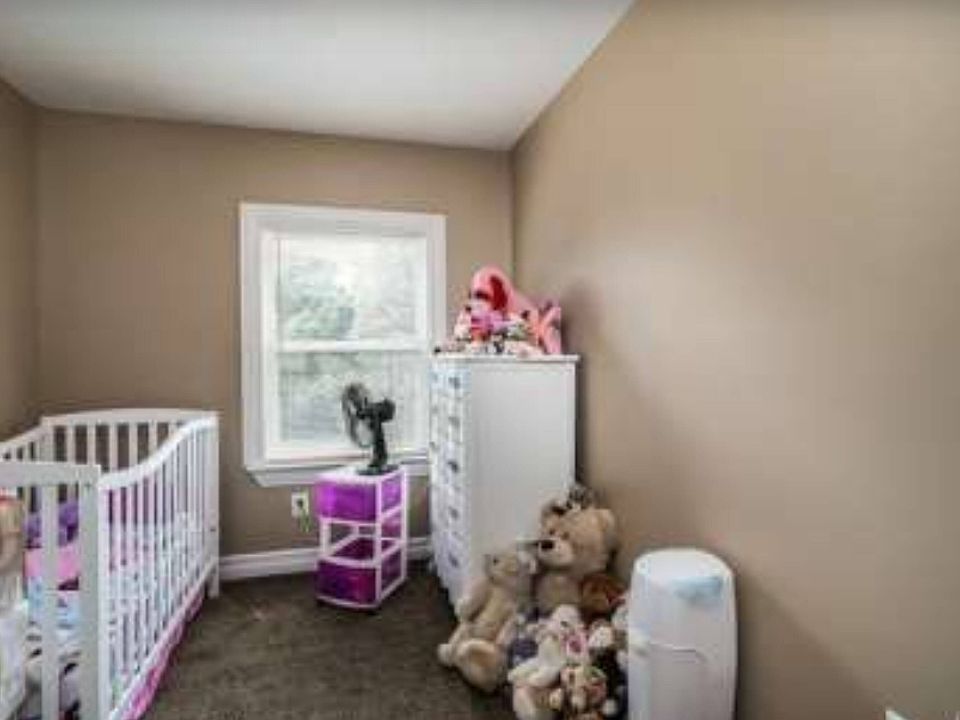 2nd image of 13 Maynard Ct