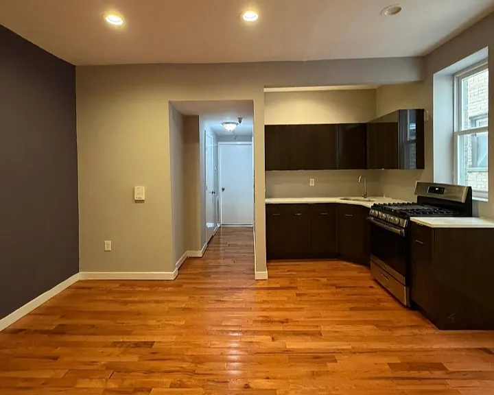 863 18th Ave #303B — Photo 2