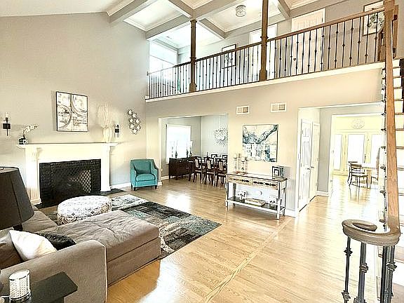 4th image of 14152 Aldwych Dr