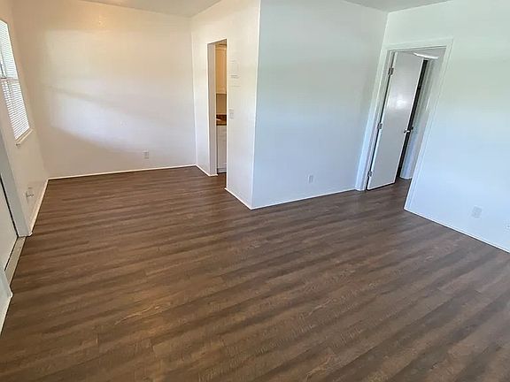 3rd image of 110 NE 35th Ct APT 1