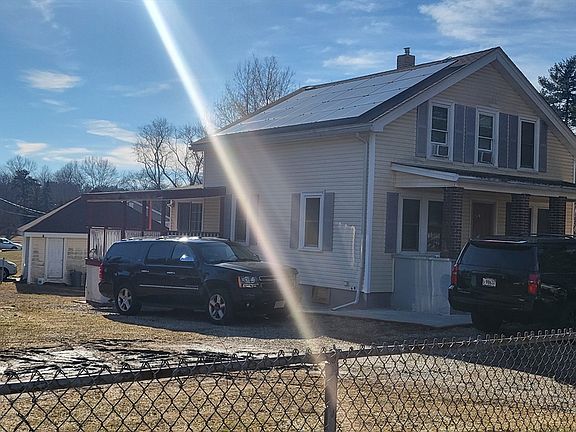 5th image of 438 School St