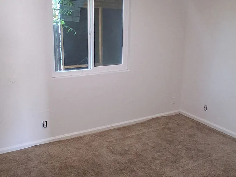110 E 2nd St #2 — Photo 9