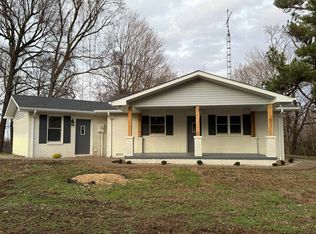 205 Dan Johnson Cemetery Rd, Morgantown, KY 42261