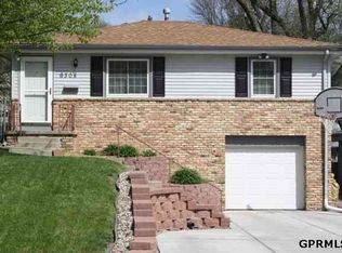 6308 Charles St, Omaha, NE 68132