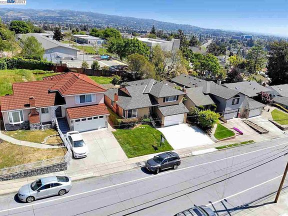 2nd image of 3637 Brookdale Blvd