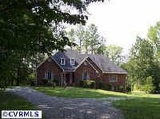 10601 Mattoax Ln, Amelia Court House, VA 23002