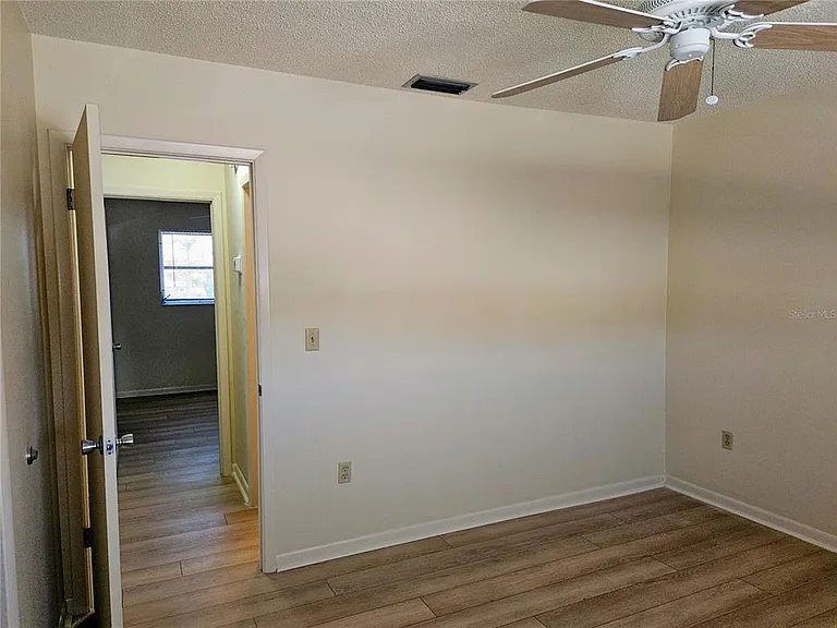 360 137th Avenue Cir #360 — Photo 18