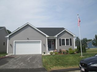 8 Country Club Blvd #7, Dudley, MA 01571