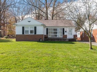 864 Lloyd Rd, Wickliffe, OH 44092