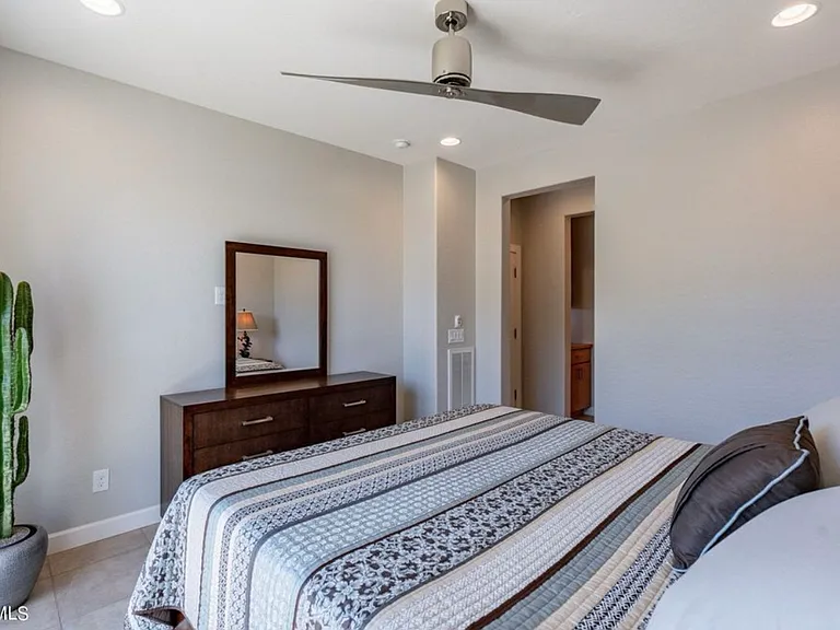 36131 N Desert Tea Dr — Photo 8