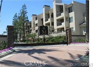 1st image of 5530 Owensmouth Ave APT 301