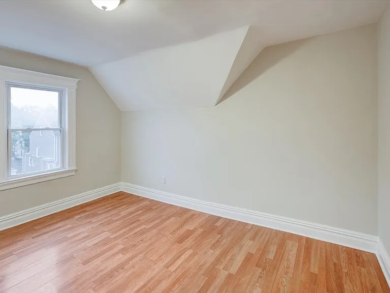163 Greenwood Ave — Photo 24