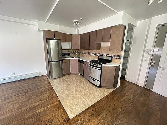 3rd image of 1134 1st Ave APT 6F