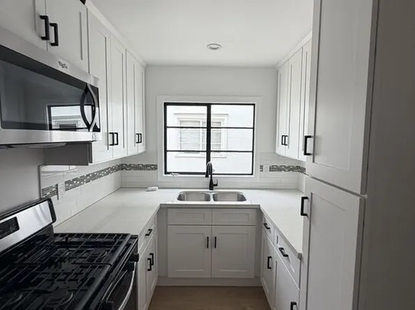 8730 Holloway Dr, West Hollywood, CA 90069