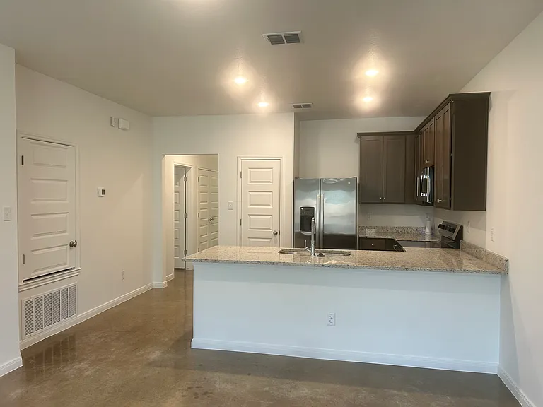 2918 Quail Ridge Ln #B — Photo 9