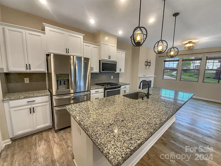 11052 Chalkbark Ln — Photo 4