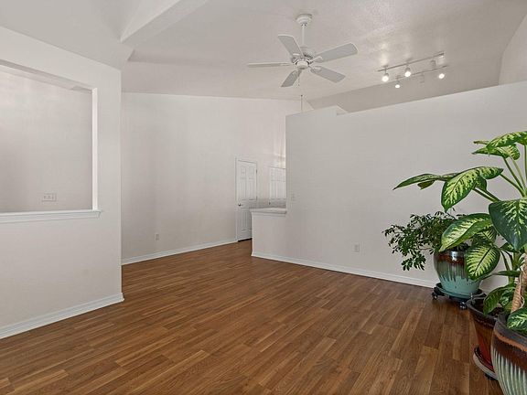 5th image of 232 Cattail Bay Ct