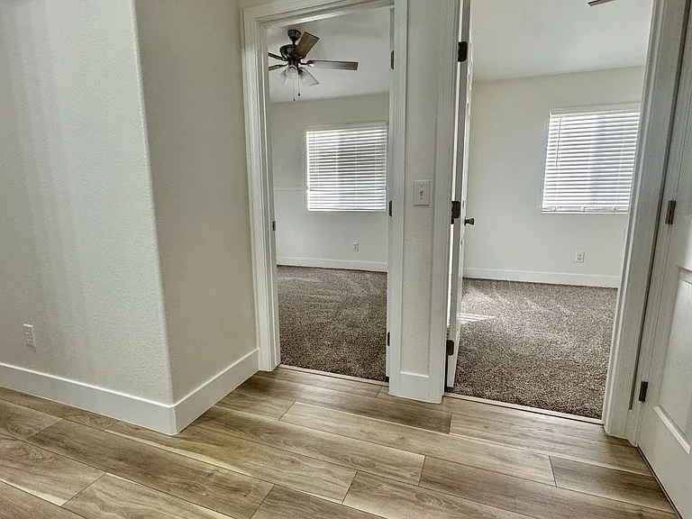 7032 Golden Desert Ave — Photo 10