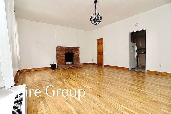 1st image of 107 W 69th St APT 4A