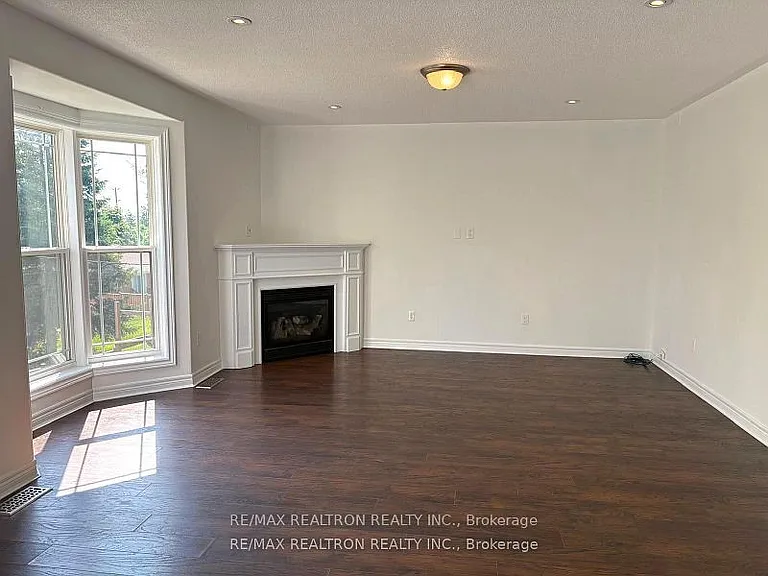 132 Bowen Dr — Photo 6